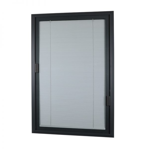Insulating glass with built-in blinds