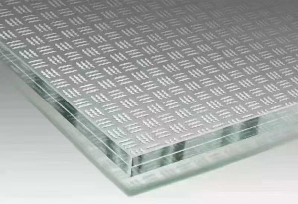 anti-slip glass